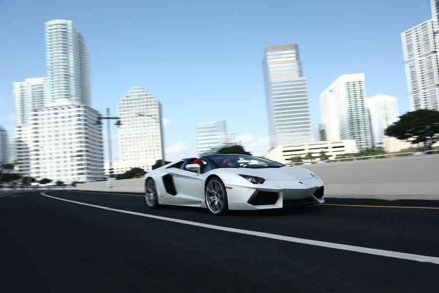  Lamborghini Aventador LP700-4 Roadster 2012 года  (фото 44 из 88)